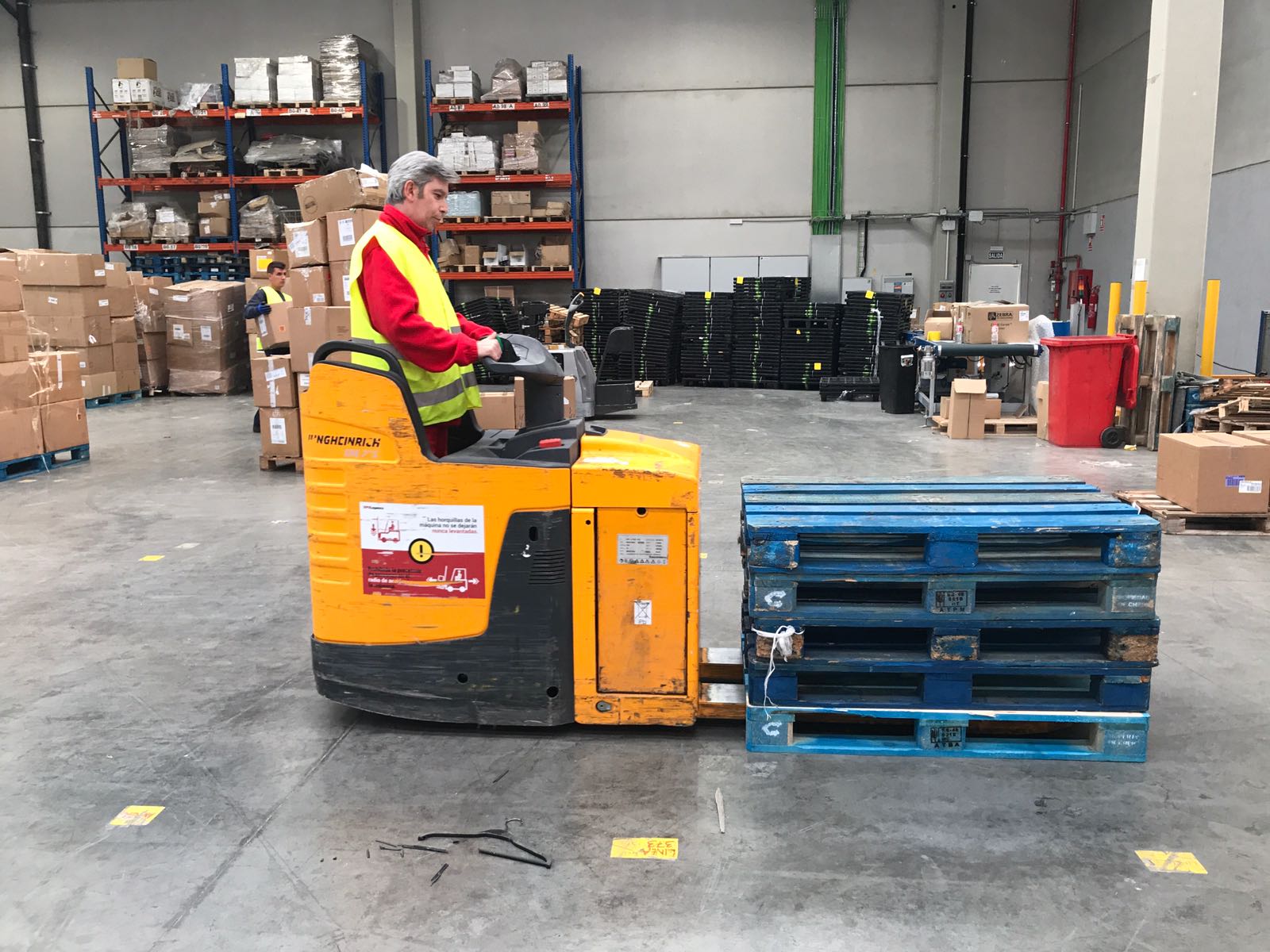 Prácticas con transpaleta eléctrica en XPO Logistics