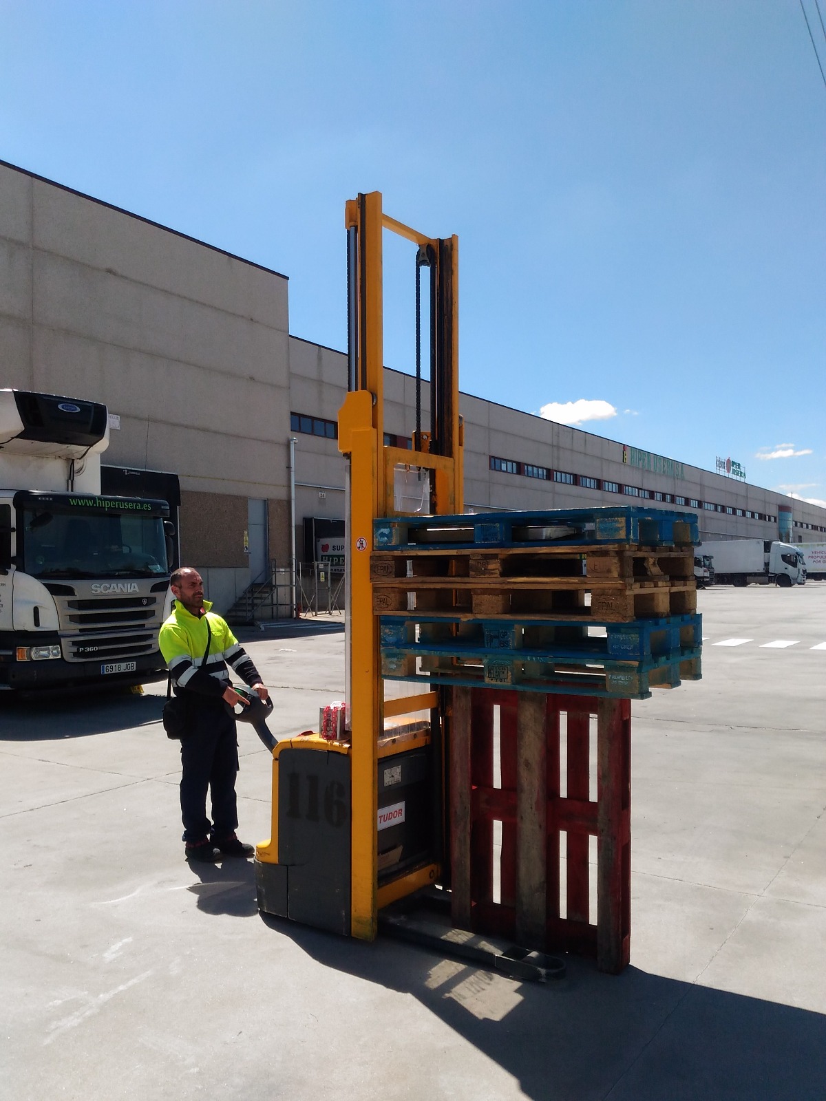 Curso para HIPER USERA en su Centro Logístico de Torrejón de la Calzada