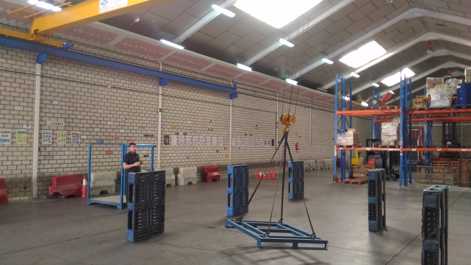 Eslingado y traslado de carga curso abierto en Getafe