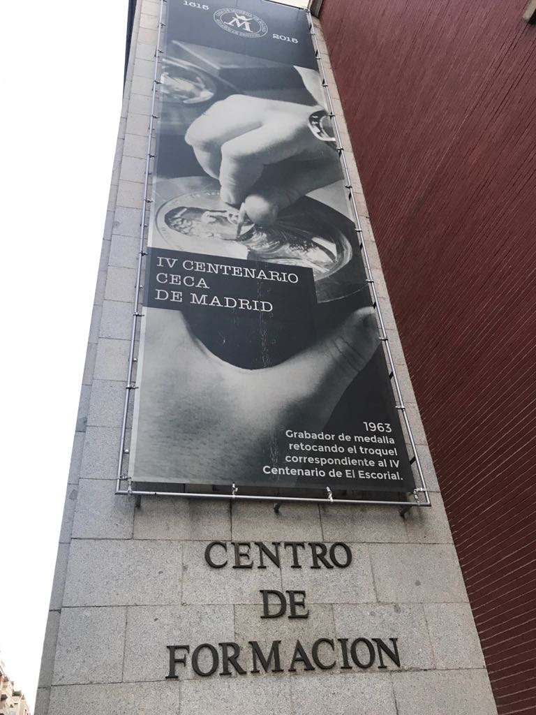 Segunda sesión del curso de transpaleta eléctrica y apilador para la FNMT