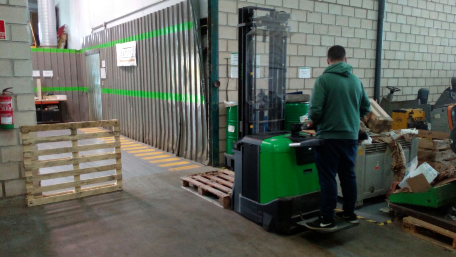 Ejercicio con apilador de conductor montado en Expanet