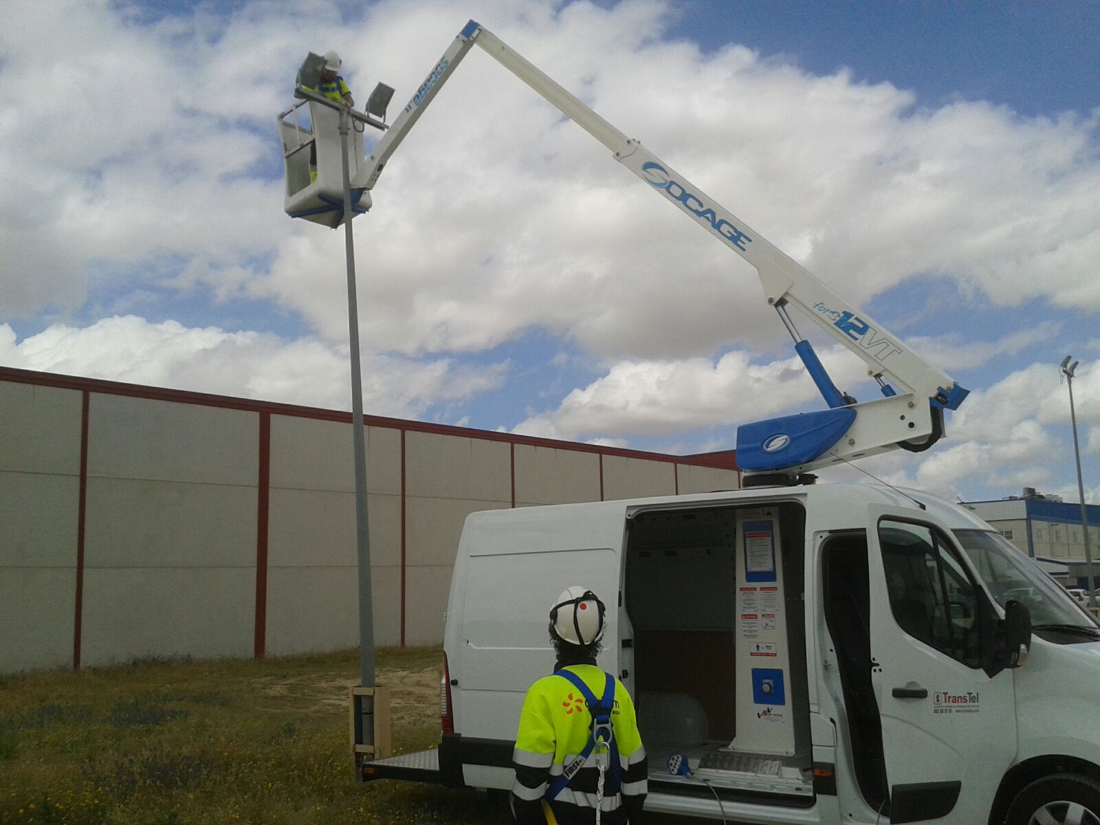 Curto de Plataforma Elevadora para CITELUM