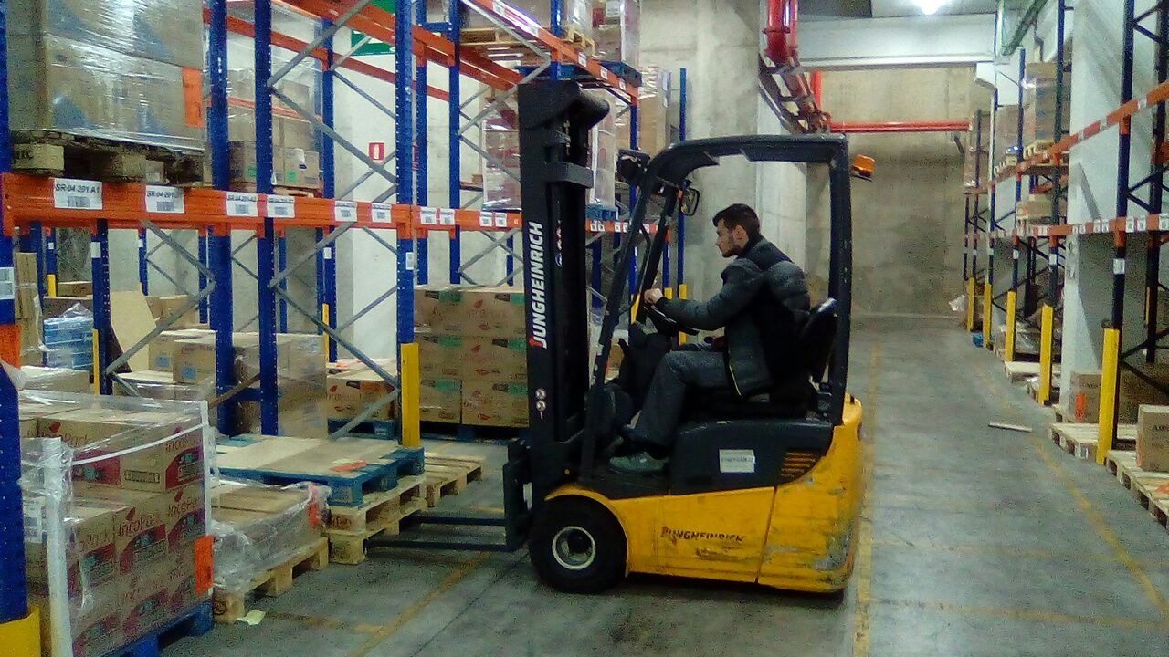 Ejercicio con carretilla frontal en GRUPO COFARES