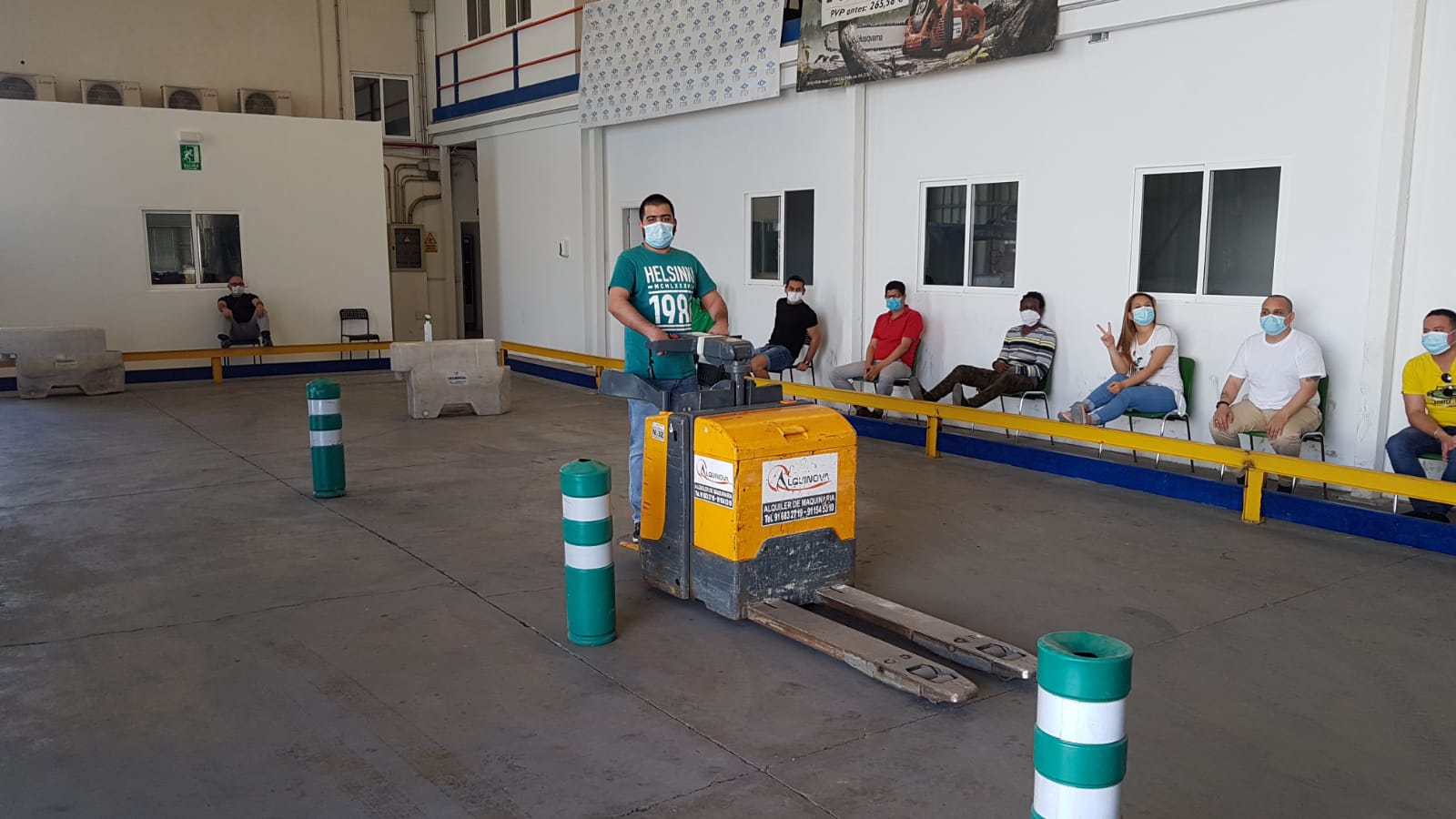 Ejercicios de circulación sin carga con Apilador para MOVIMIENTO POR LA PAZ