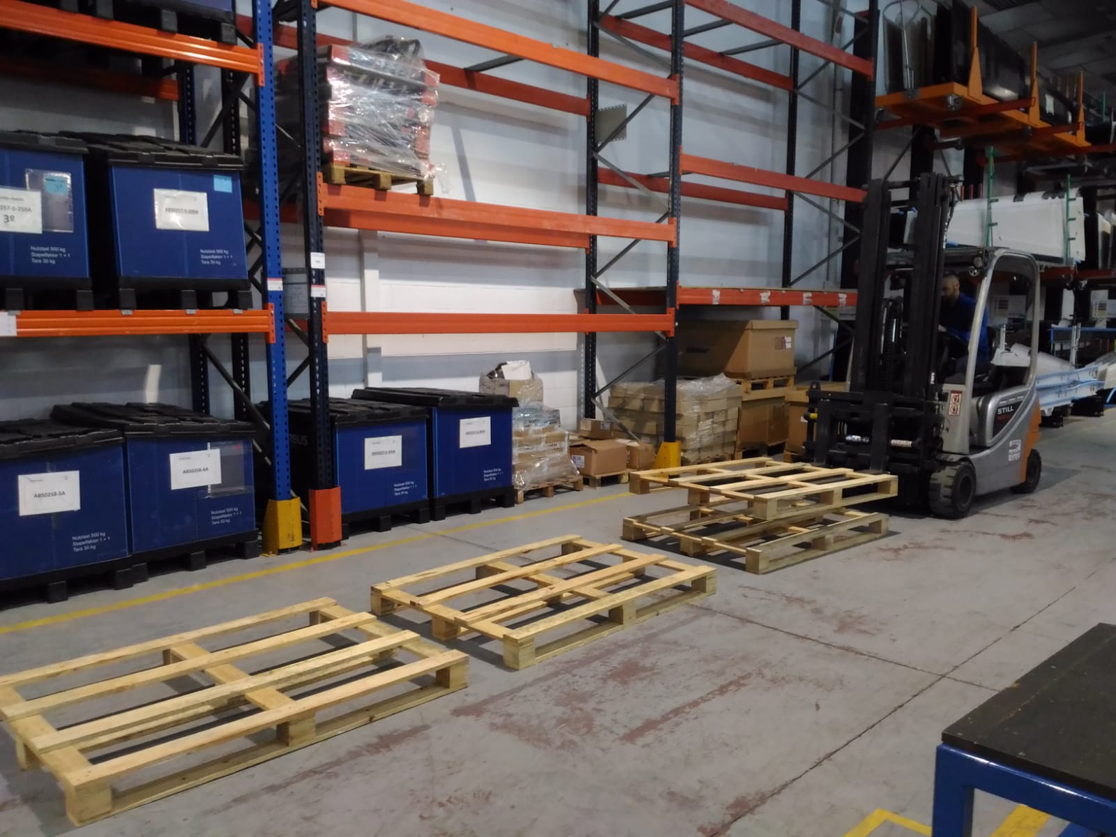 Ejercicio de apilado de carga para KUEHNE + NAGEL