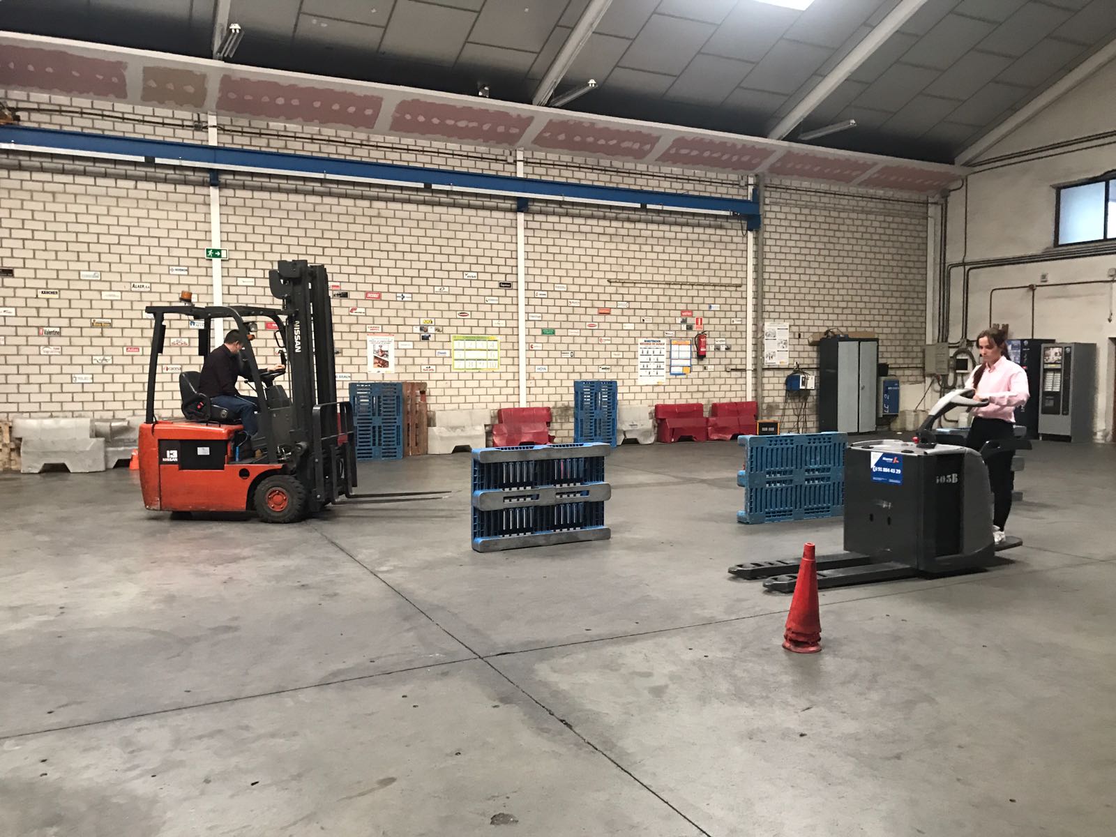Curso de Carretillas elevadoras para la Cámara de Comercio