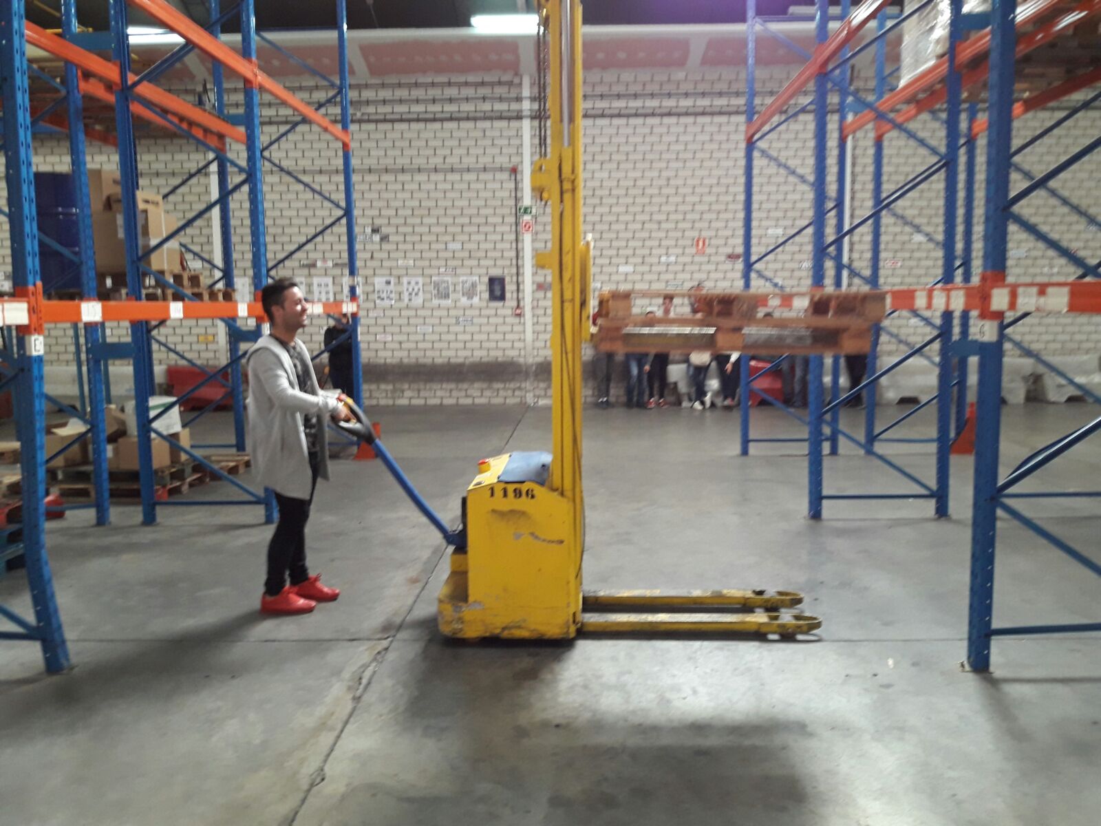 Prácticas con apilador en la formación para ADECCO TRAINING