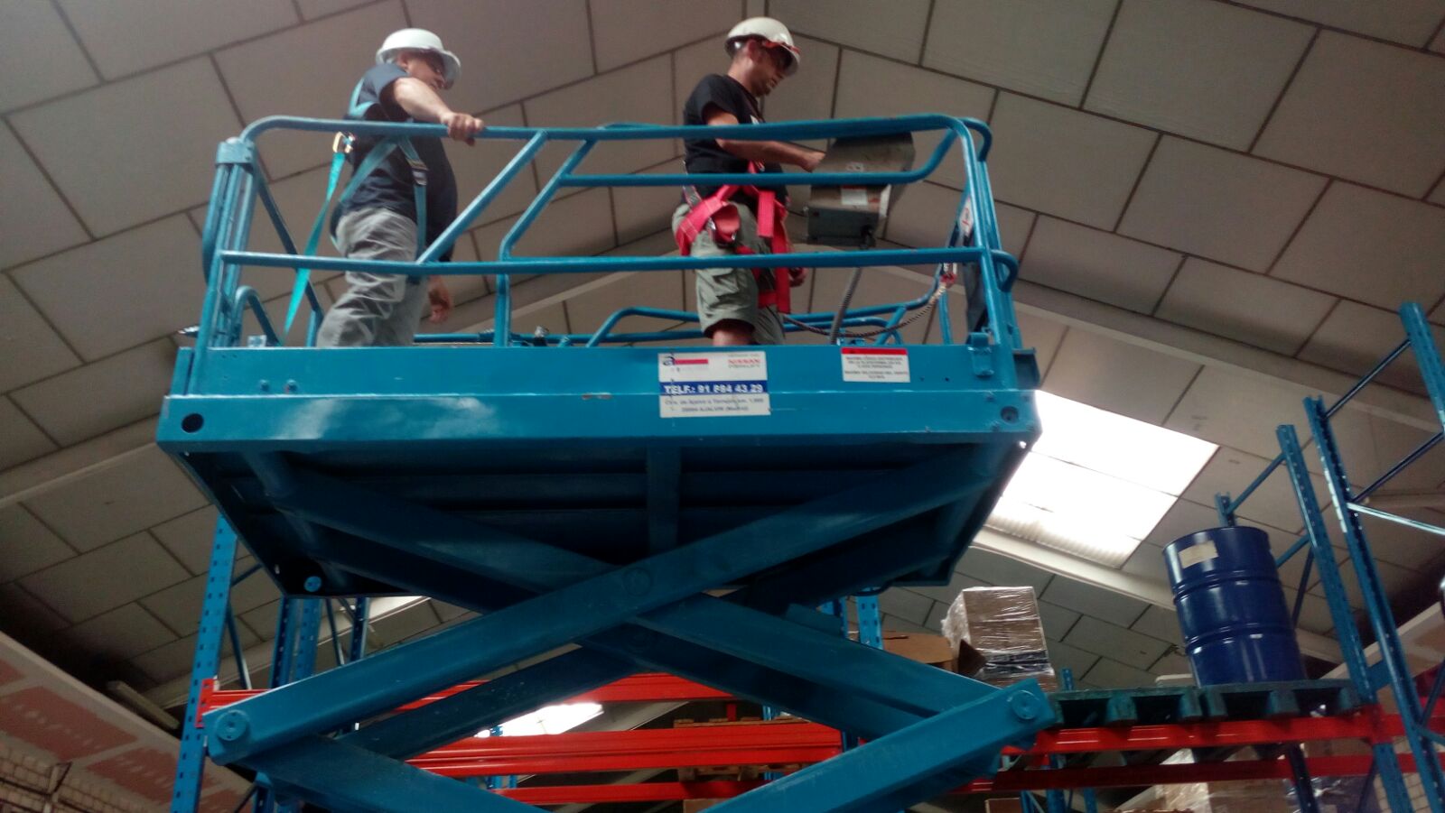Prácticas de prevención de riesgos laborales con PEMP