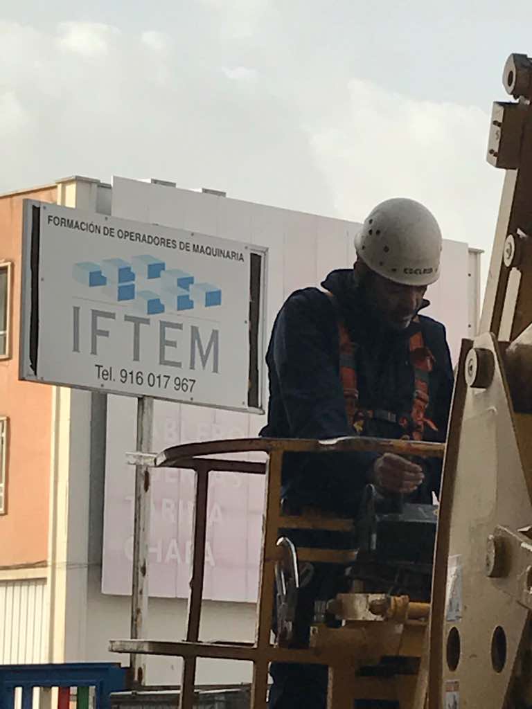 Formación de operadores de maquinaria en IFTEM